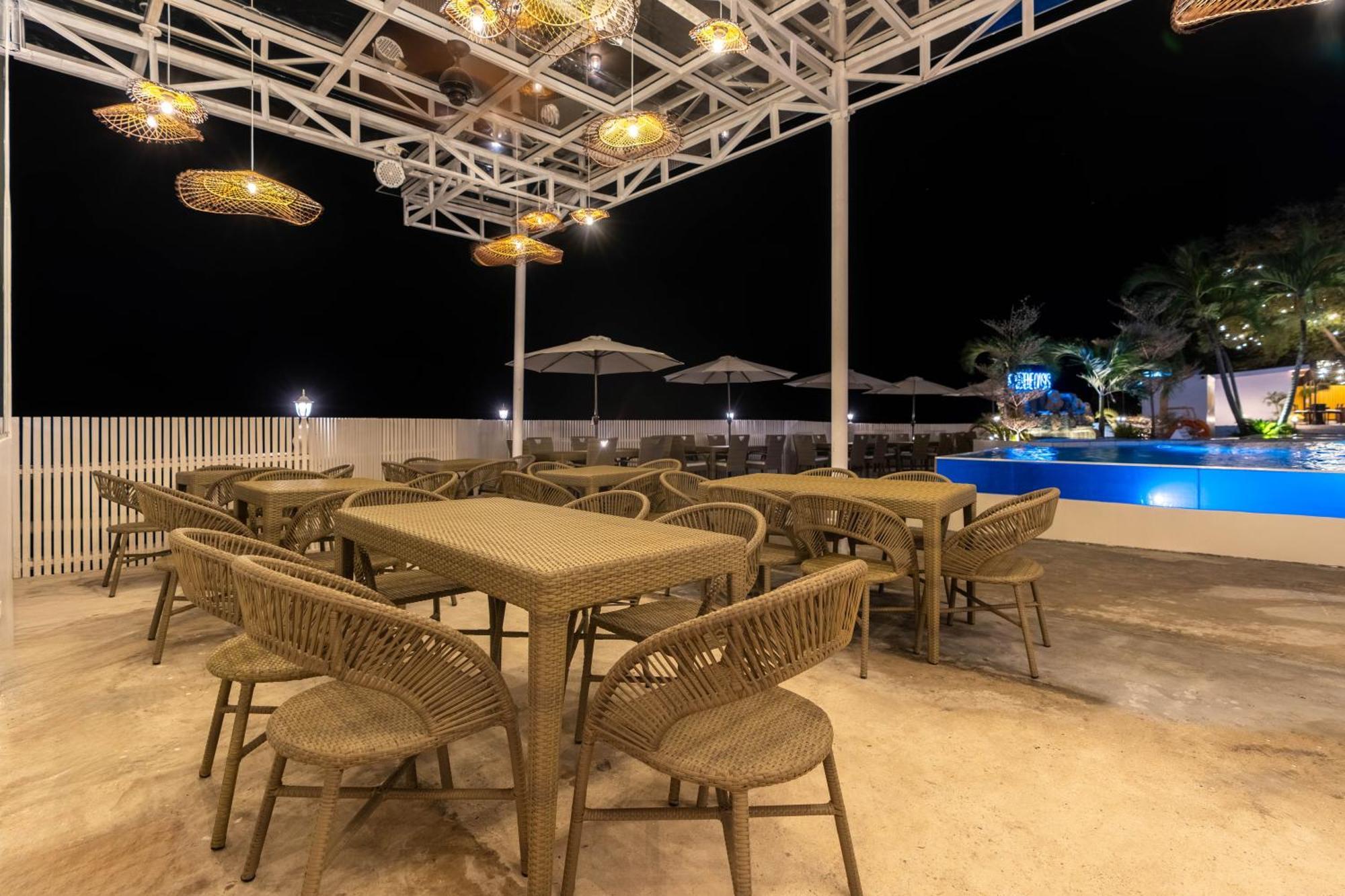 Serene Oasis Resort - Oslob Cebu Philippines Екстер'єр фото